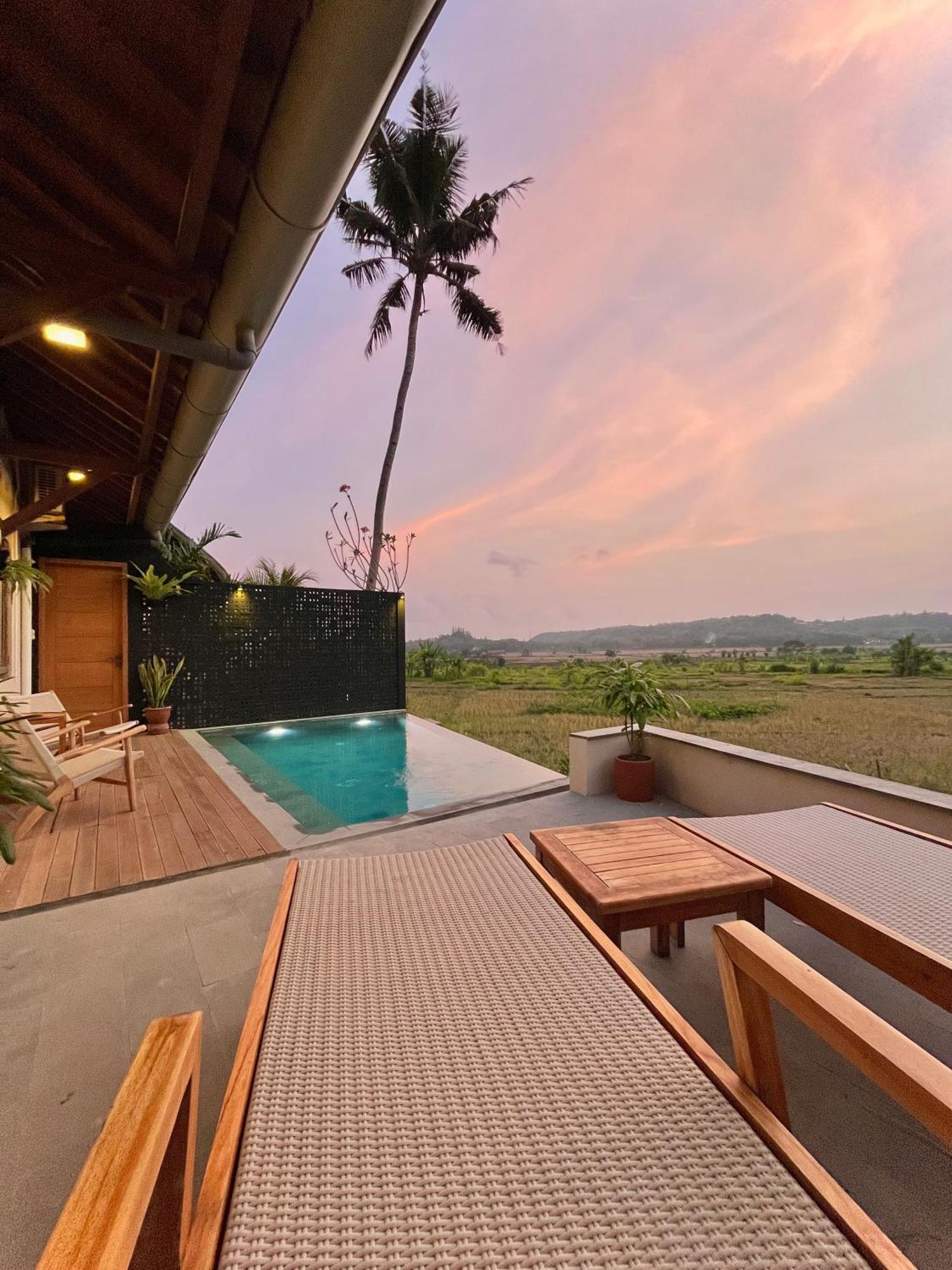 Boutique Villa Jogja Senang ยอกยาการ์ตา ภายนอก รูปภาพ